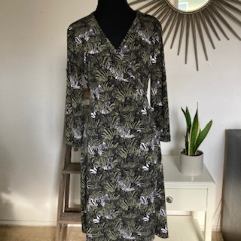 Banana Republic Zebra Safari Wrap Dress Green & Black Women's SP